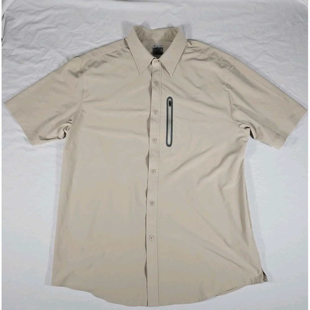 Columbia GRT Short‎ Sleeve Button Up Mens Shirt XL Tan